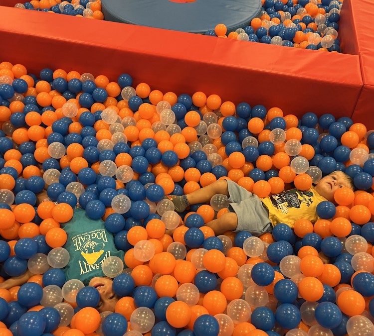 jumpin-jellybeans-the-boutique-play-space-photo